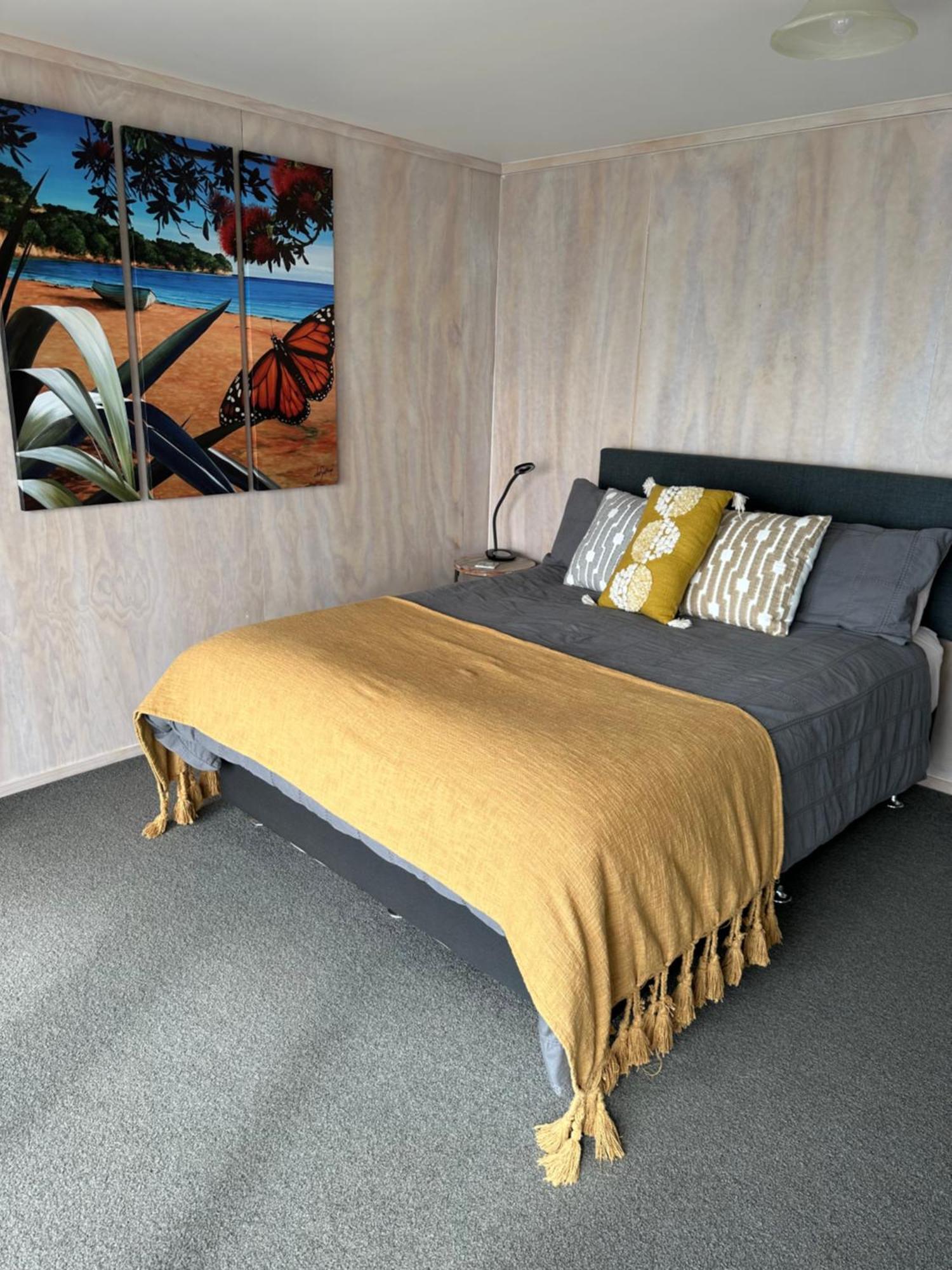 Tapu Te Mata Bay Seaviews Bed & Breakfast エクステリア 写真